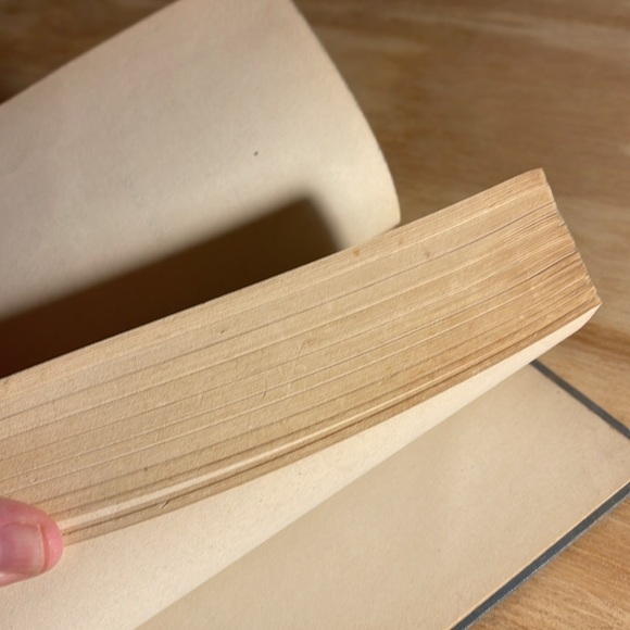 VINTAGE BOOK! Purchase 2 or more VINTAGE Books and get them for $10 each - Picture 6 of 8